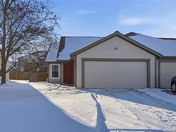 2nd image of 312 S Stone Creek Dr