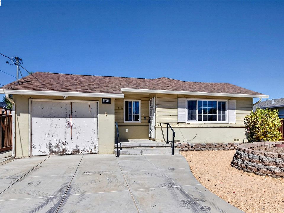 1st image of 3470 Pestana Way