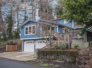 785 SW 29th St, Lincoln City, OR 97367
