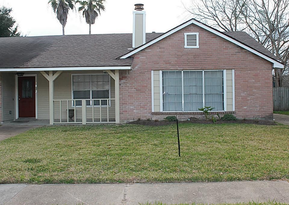 1st image of 3818 Meadow Place Dr