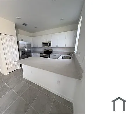 2708 SE 26th Ave — Photo 8