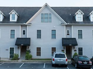 104 Dry Mill Rd SW UNIT 202, Leesburg, VA 20175