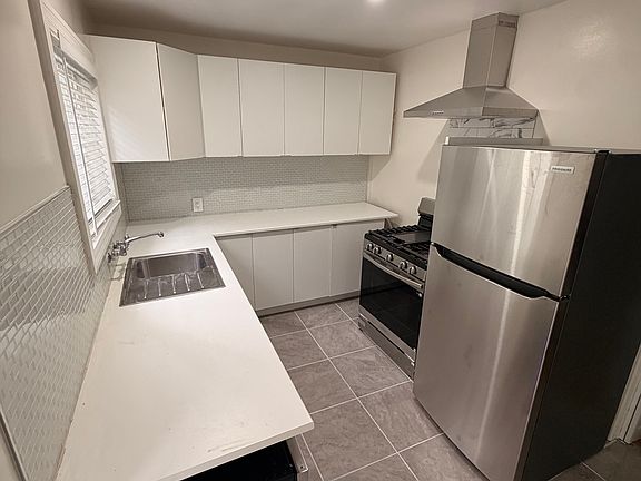 2nd image of 11358 Washington Pl APT A