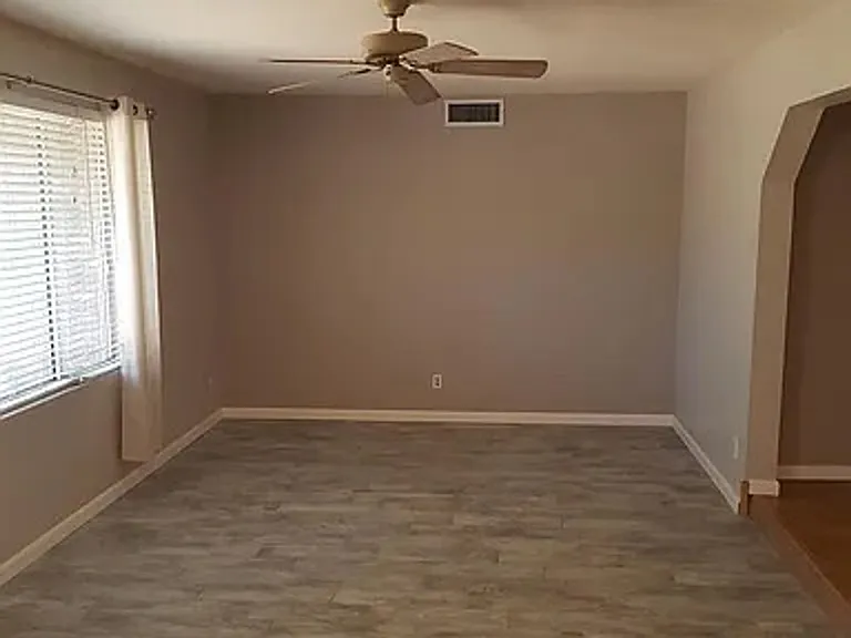 921 W Naranja Ave — Photo 12
