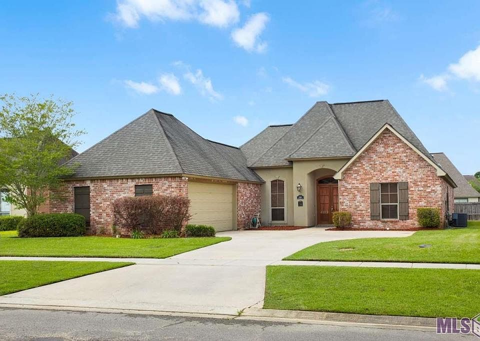 1st image of 4199 Honeysuckle Dr