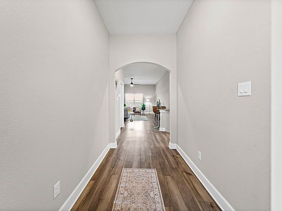 3rd image of 1133 Sleepy Owl Ln
