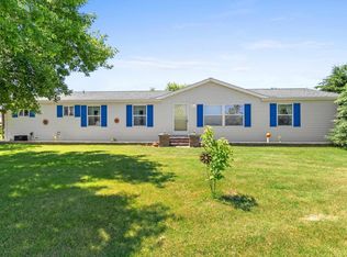 N2833 Hillcrest Rd, Bonduel, WI 54107