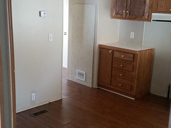 5th image of 1629 Crescentlane Dr