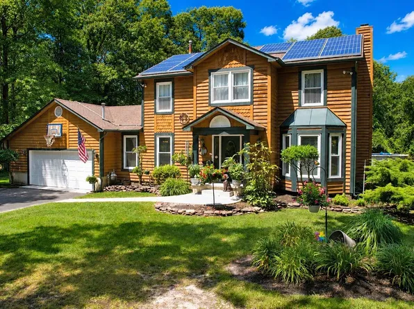 4 Whitewater Ln, Egg Harbor Township, NJ 08234