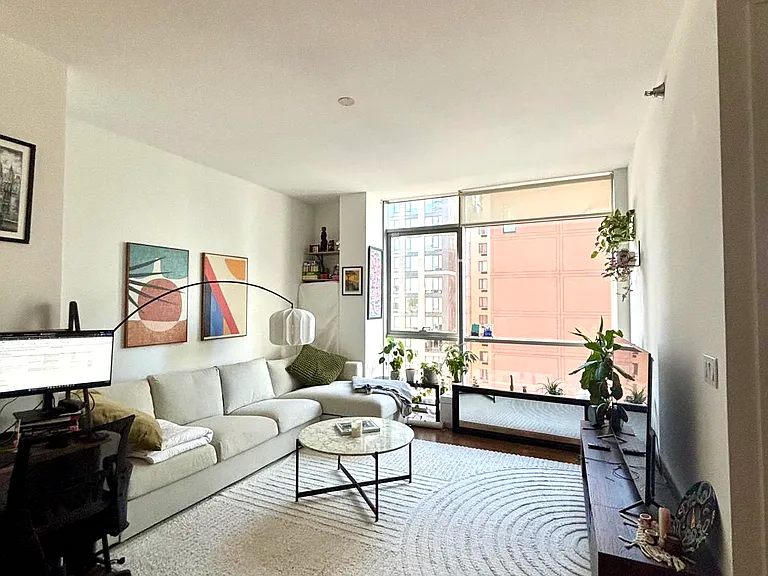 26-26 Jackson Ave #903 — Photo 1