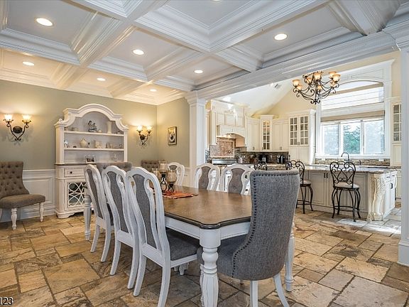 5th image of 16 Lawrence Rd