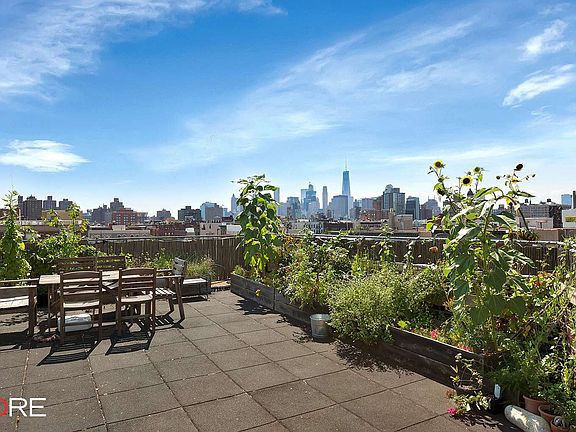 5th image of 241 E 7th St APT 2C