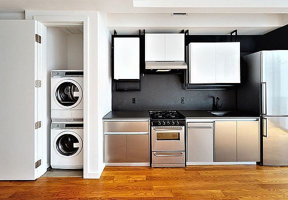 4th image of 123 Melrose St APT 536