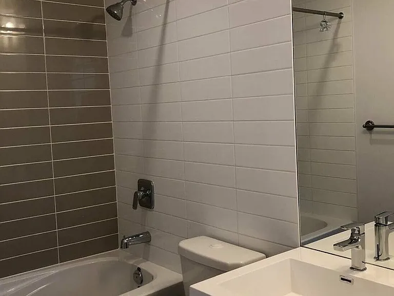 125 Redpath Ave #914 — Photo 6