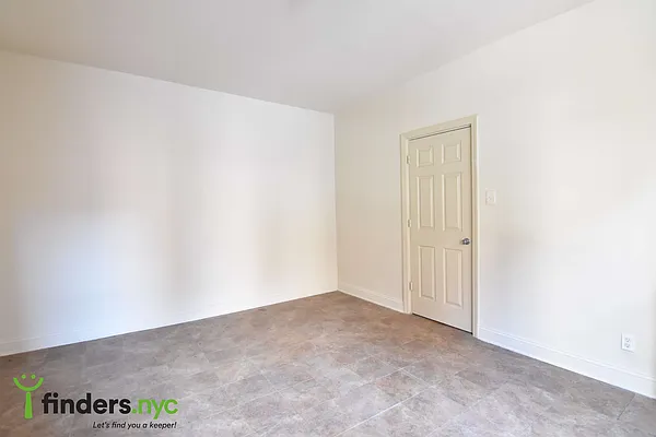 Rented by Clove Realty LLC | media 5