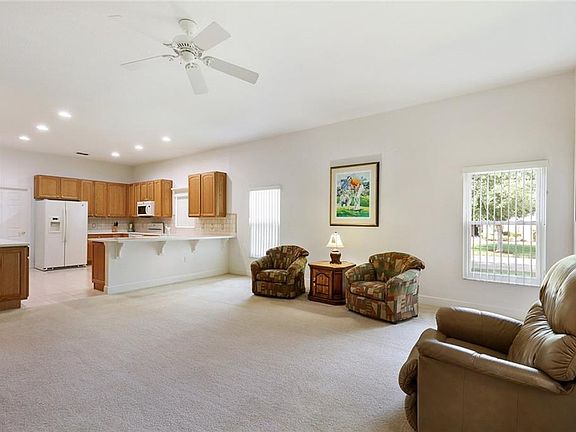 3rd image of 165 Ventana Dr