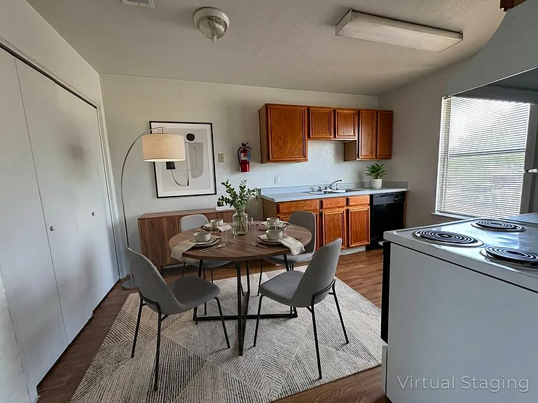 1904 Windward Dr — Photo 8