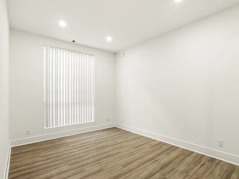 2BD (D) - Bedroom