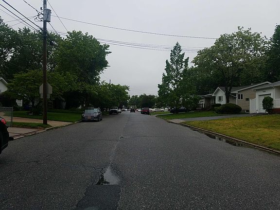 4th image of 47 Voorhis Dr