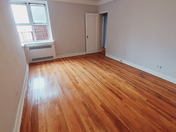 2nd image of 2249 Ocean Ave #B6