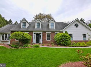 3950 Azalea Rd, Allentown, PA 18103