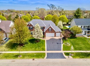 1481 Rolling Hills Dr, Crystal Lake, IL 60014