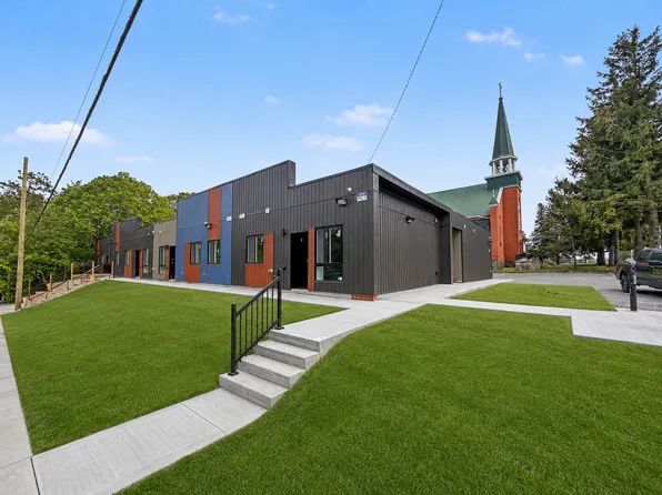 199 Pine St, Tay, ON