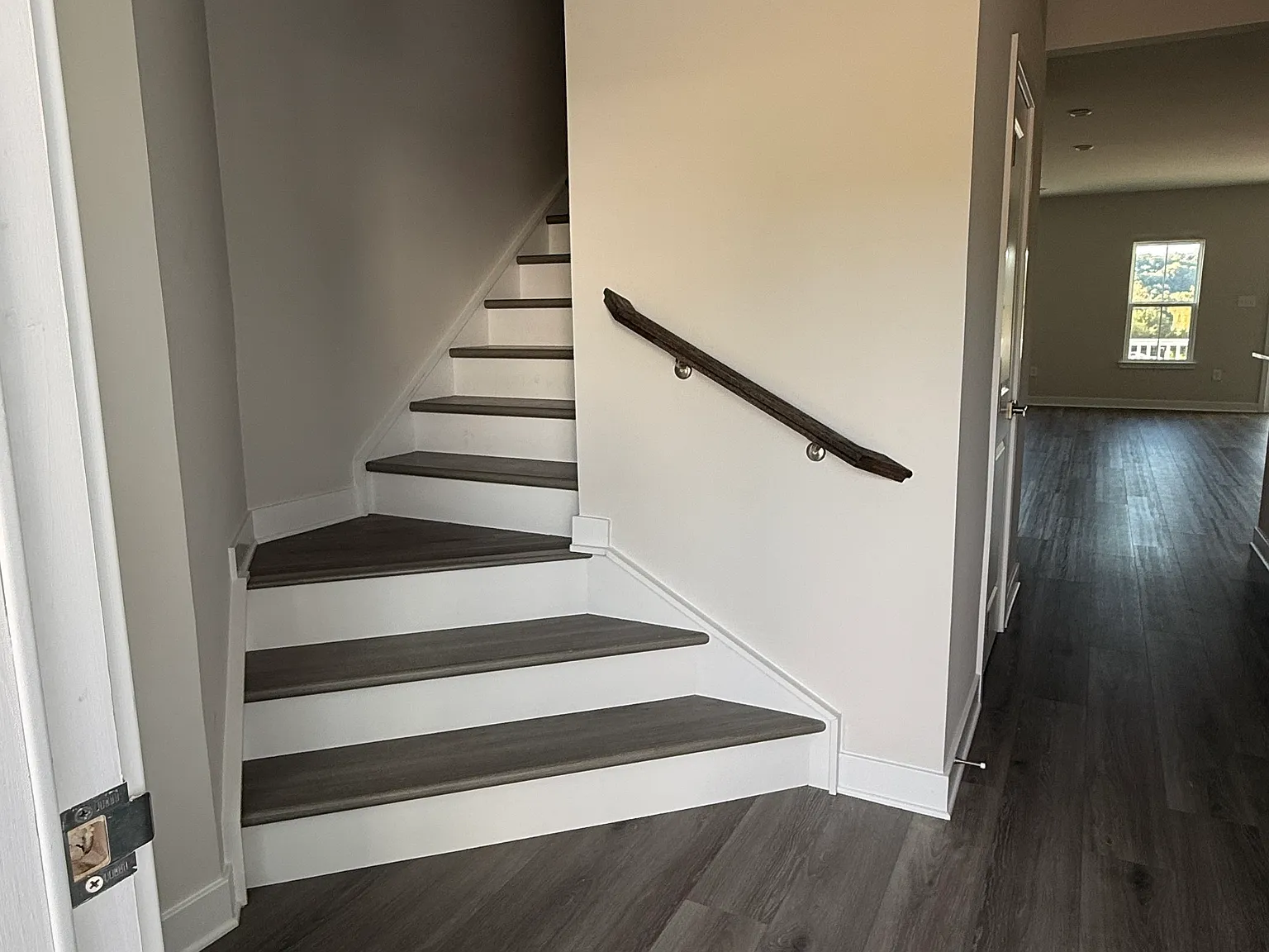 2666 Tisbury Ln — Photo 3