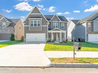 2935 Cardiff Castle Ln, Knoxville, TN 37931
