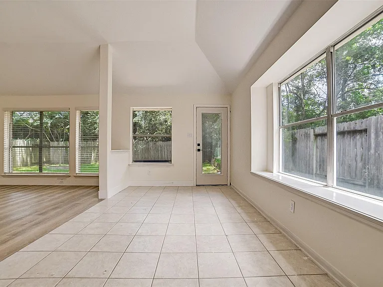70 Camber Pine Pl — Photo 20