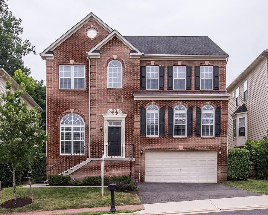 1st image of 9897 E Hill Dr