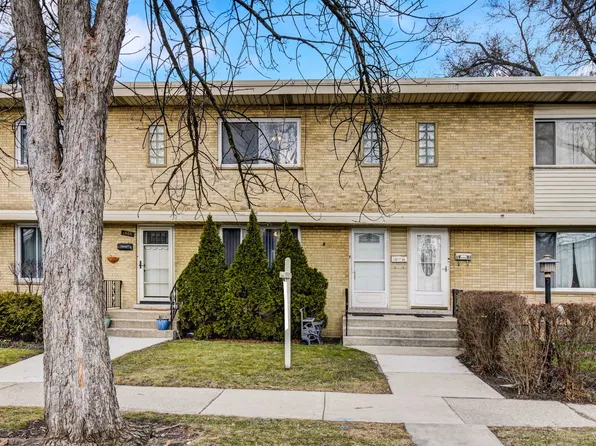 1903 Lee St, Evanston, IL 60202