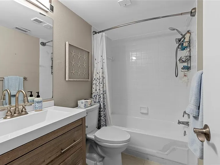 6104 Palma Del Mar Blvd S #102A — Photo 24