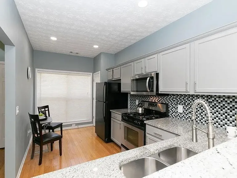 2023 Austin Park Cir — Photo 22