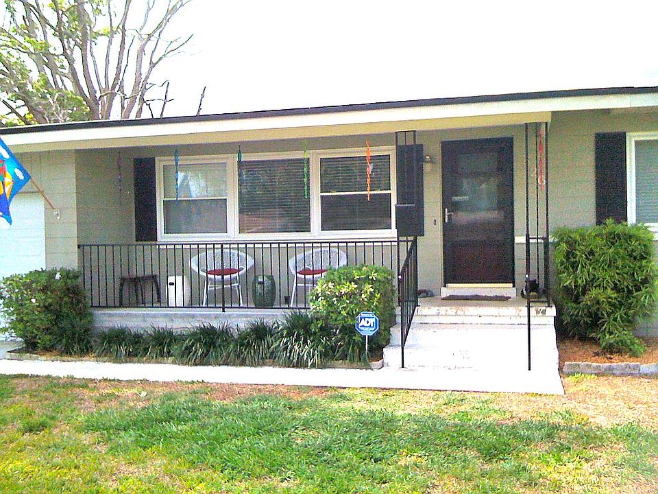 2nd image of 926 Baltimore Dr