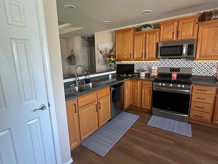 4814 NE Wisconsin St — Photo 6