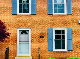 2539 Windbreak Dr, Alexandria, VA 22306