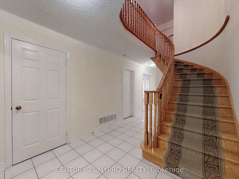 1 Brookwood Dr — Photo 14