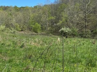 3 Sugar Tree Rd, Alkol, WV 25501