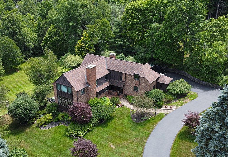 1st image of 1715 Sherman Dr