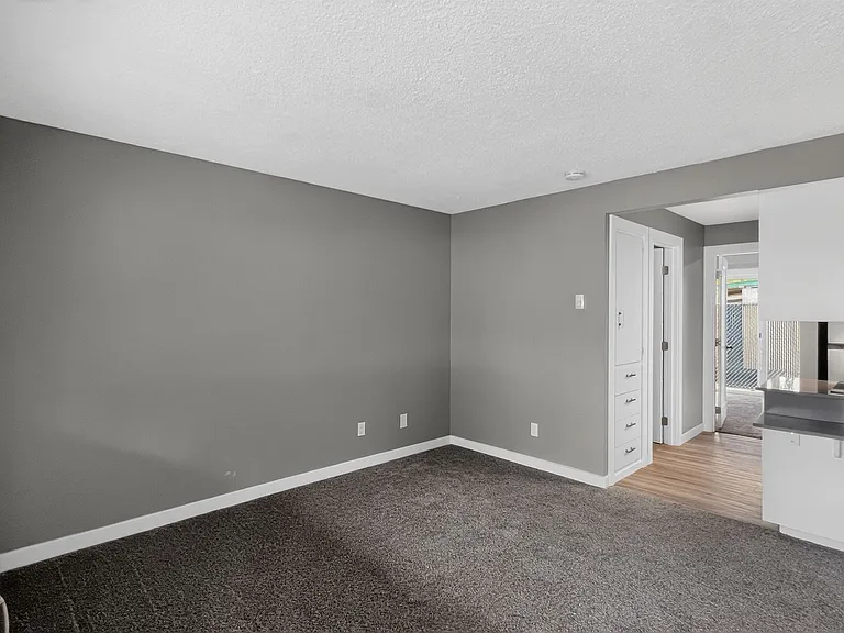 1913 23rd Ave #4 — Photo 3