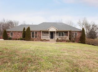 1907 Brooke Stone Ct, Crestwood, KY 40014