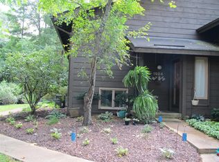 1504 Autumn Leaf Dr, Ballwin, MO 63021