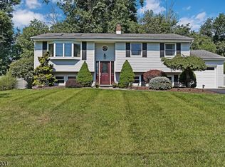 51 Shady Ln, Bound Brook, NJ 08805