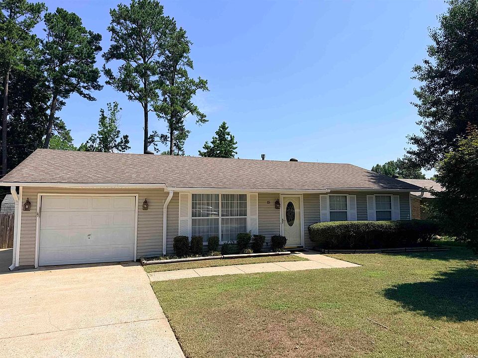 1st image of 15 Parkridge Dr