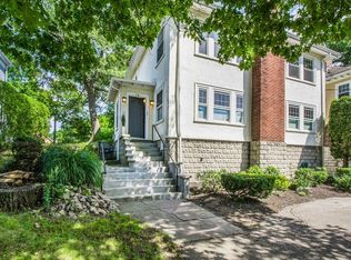 16 Rock View Rd #2, Milton, MA 02186
