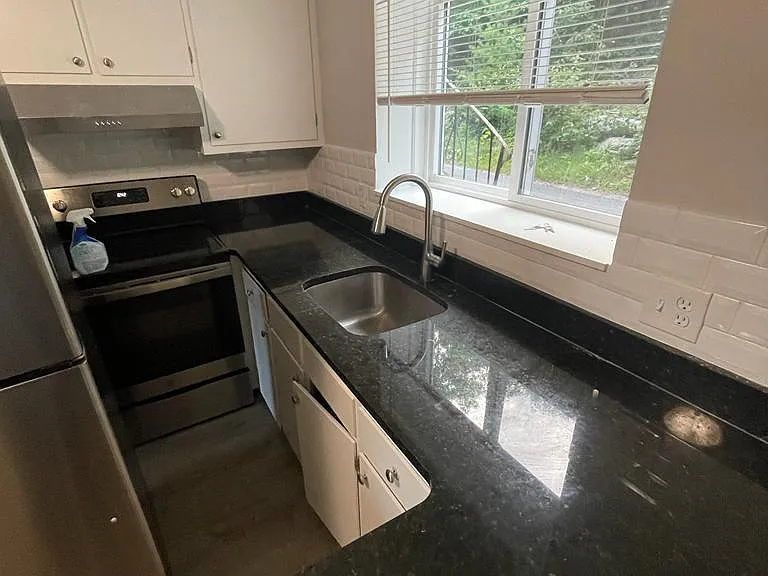 230 Phenix Ave #15 — Photo 12