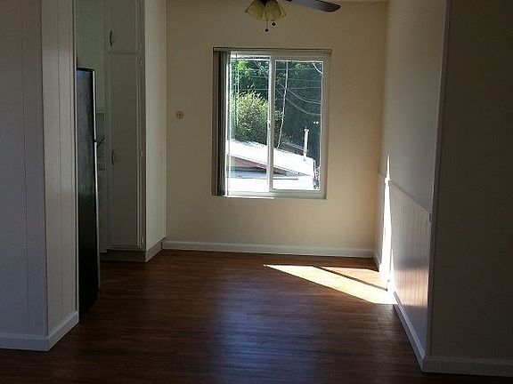 5th image of 4656 Kansas St Unit 09