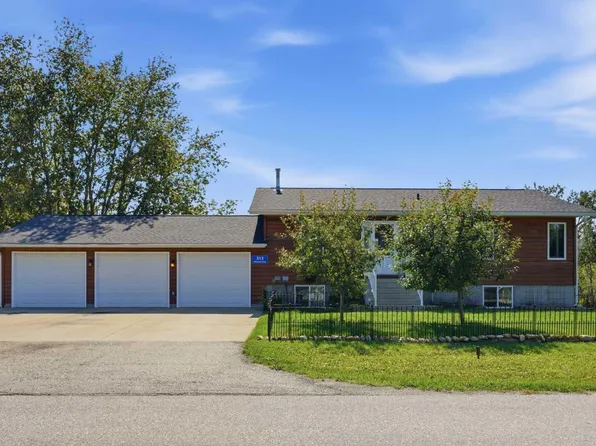 313 Macleod Trl, Foothills County, AB T1S 5J4