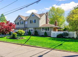 273 W 12th St, Deer Park, NY 11729